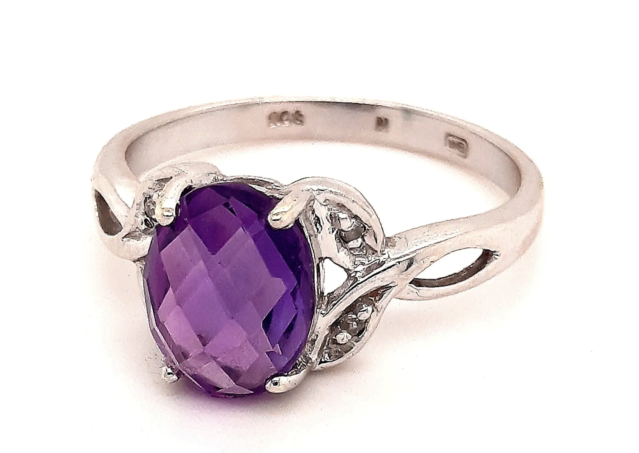 Amethyst 9ct White Gold Ring