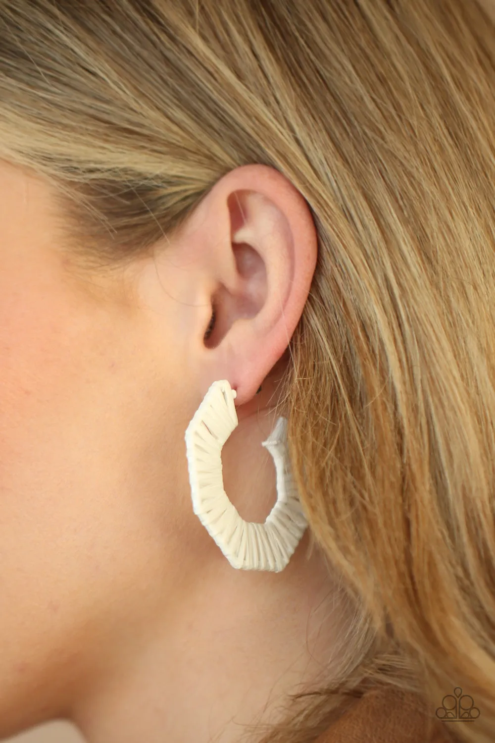 Earrings Fabulously Fiesta - White E214