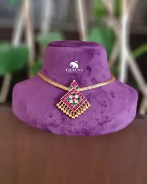 KANIKA KEMP NECKLACE