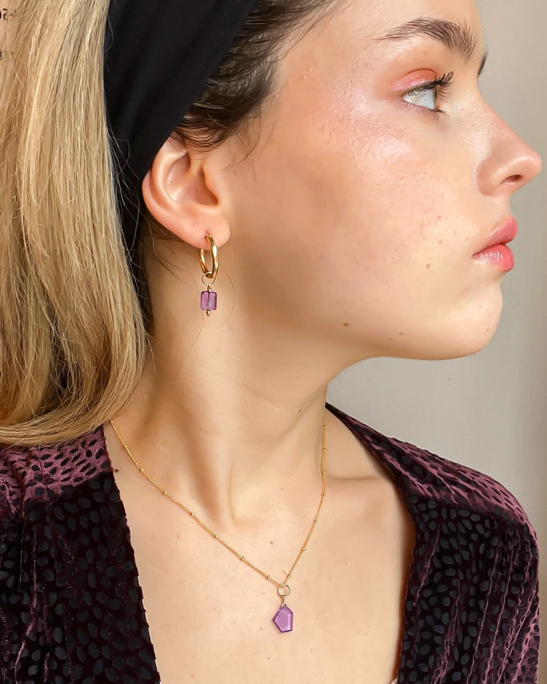 L'amethyste baguette charm - hoop earrings