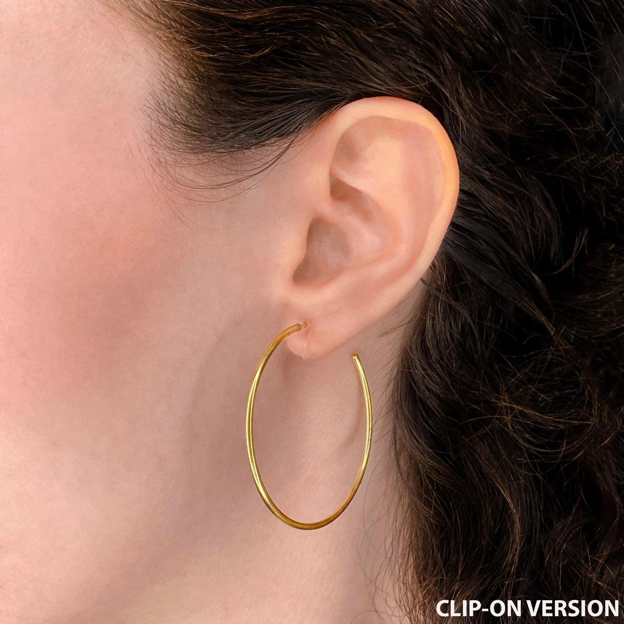 LARGE HOOP CLIP-ON EARRINGS IN GOLD