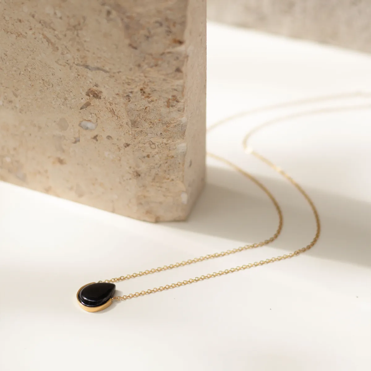 Onyx Stone Necklace (Teardrop)