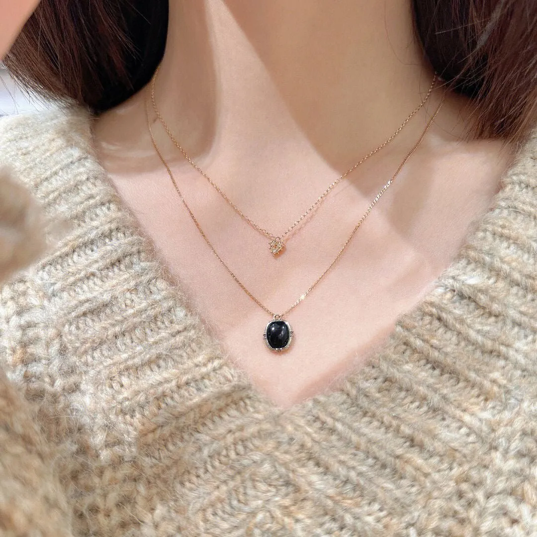 Oval Vintage Onyx Necklace