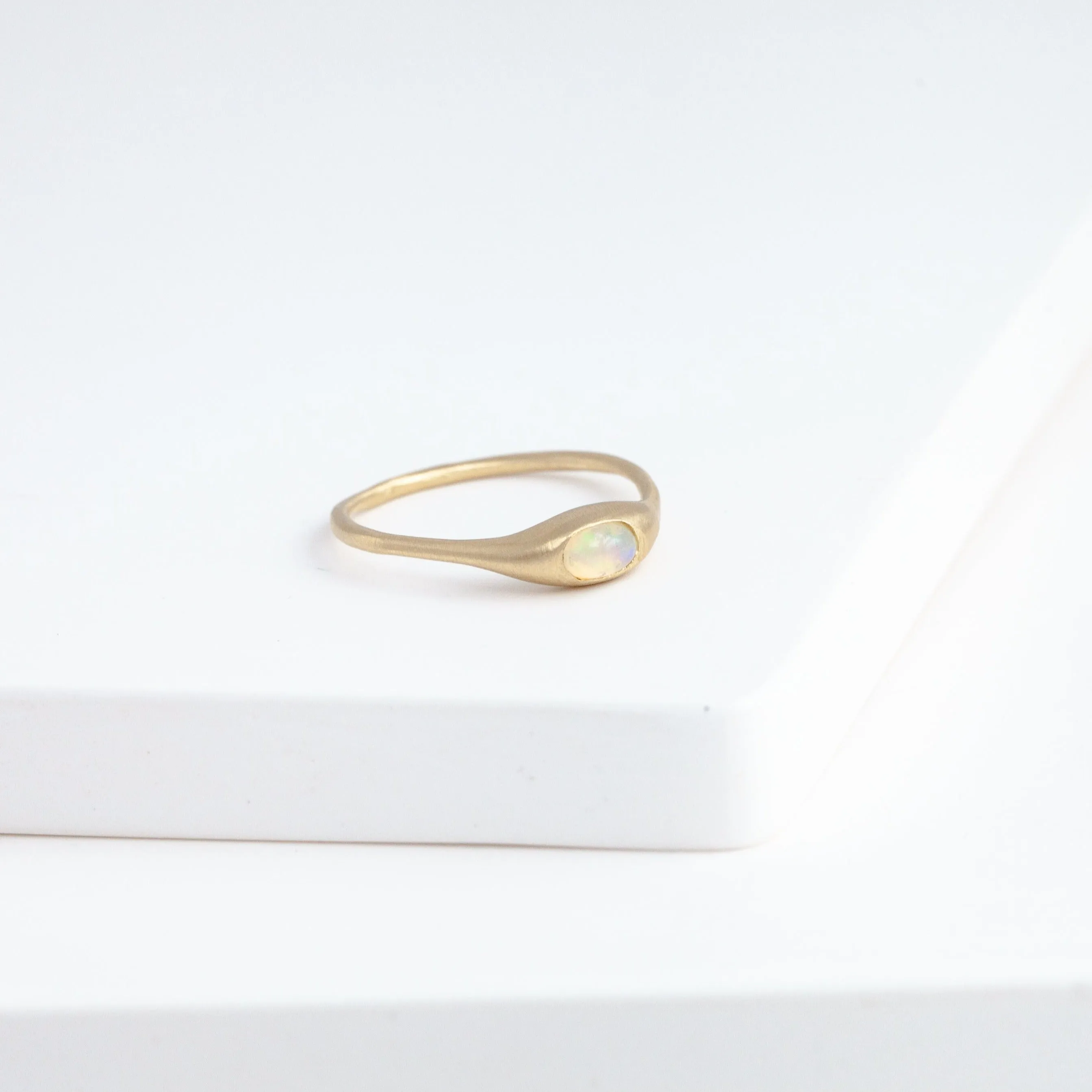 Yui opal ring