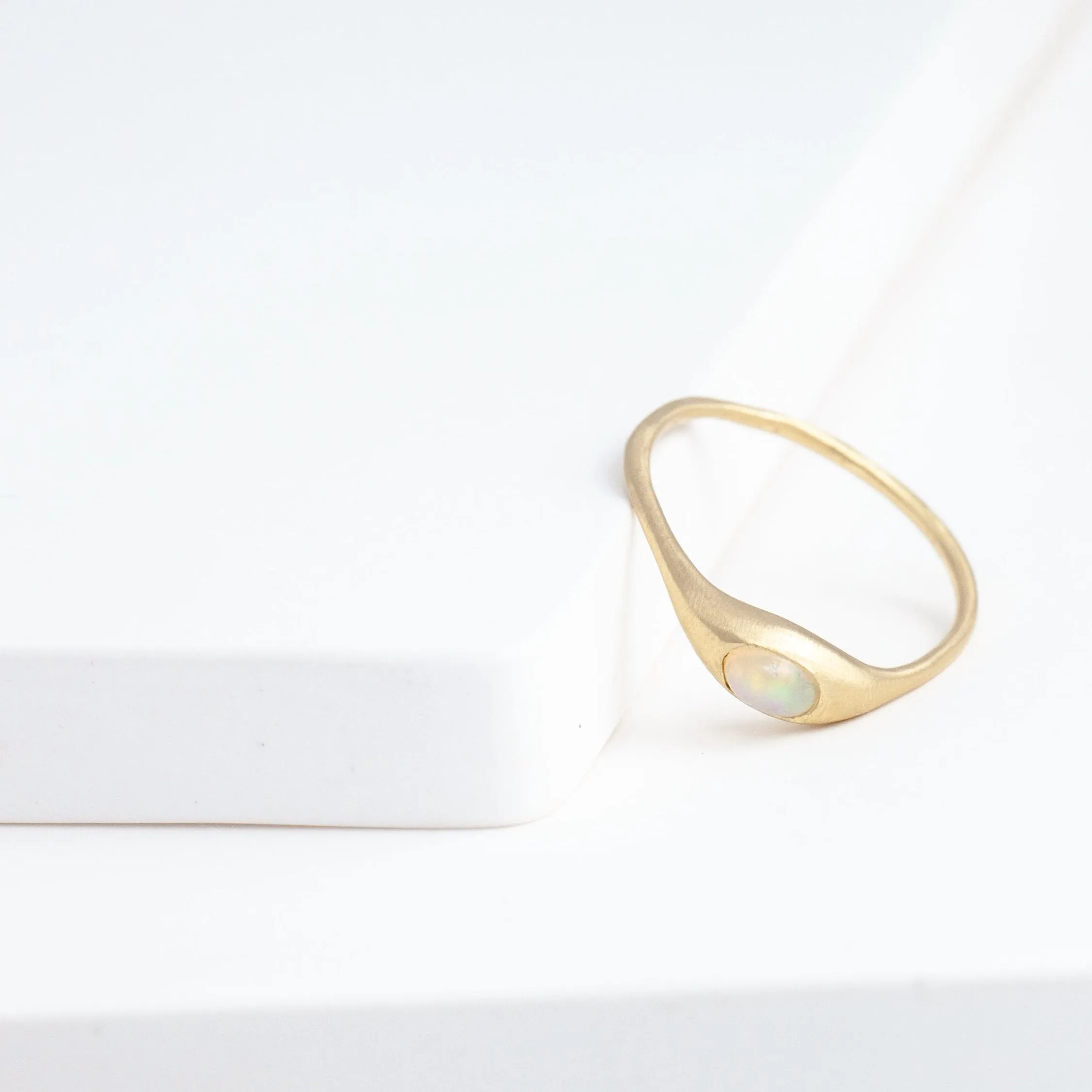 Yui opal ring